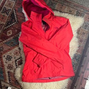 Red Coral North Face Rain Jacket sz Medium